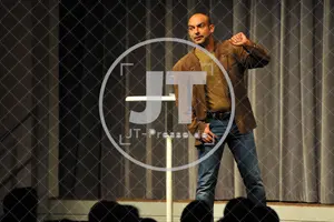 28.09.2014 - Django Asül - Paradigma