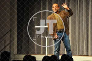 28.09.2014 - Django Asül - Paradigma
