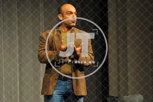 28.09.2014 - Django Asül - Paradigma