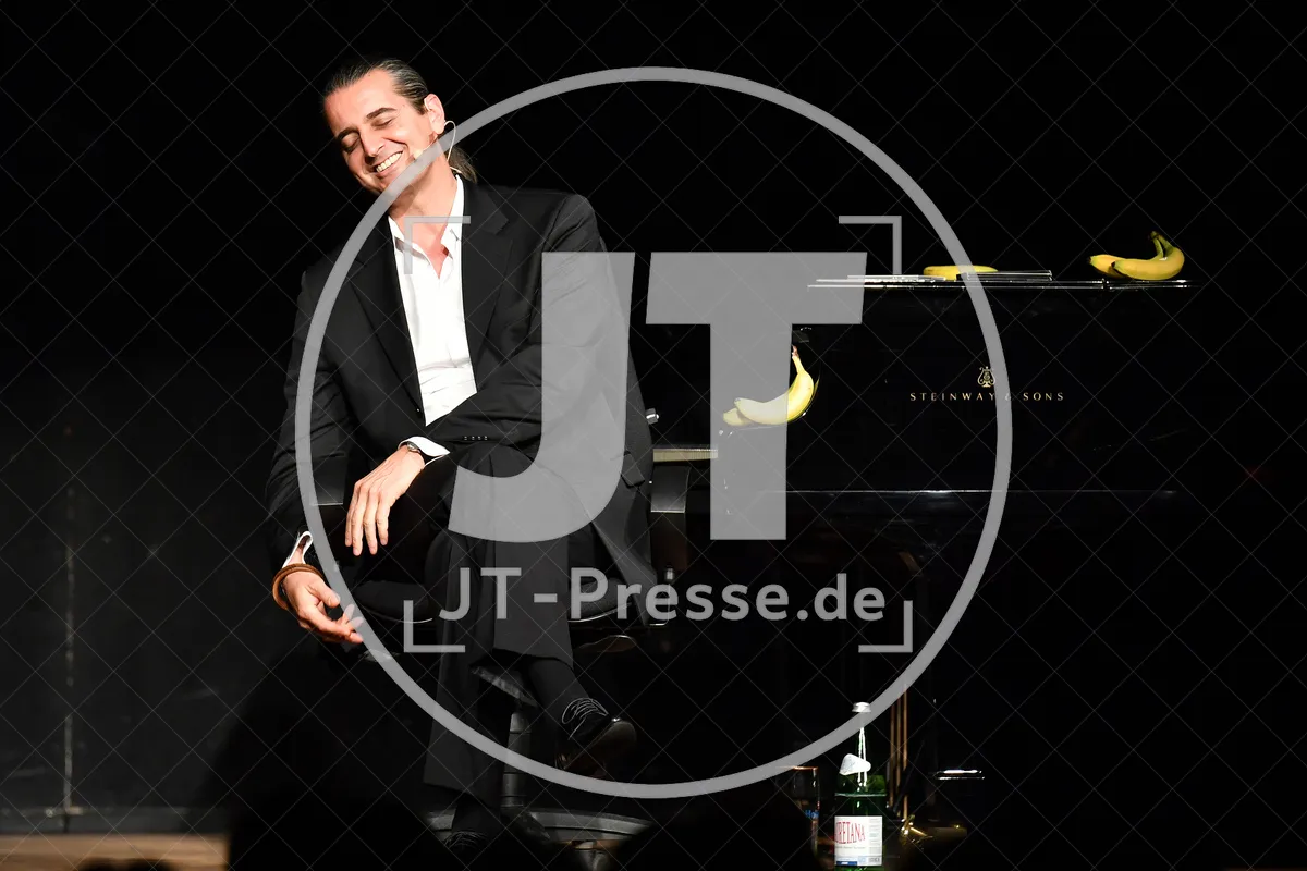 14.10.2017 - Hagen Rether - Liebe