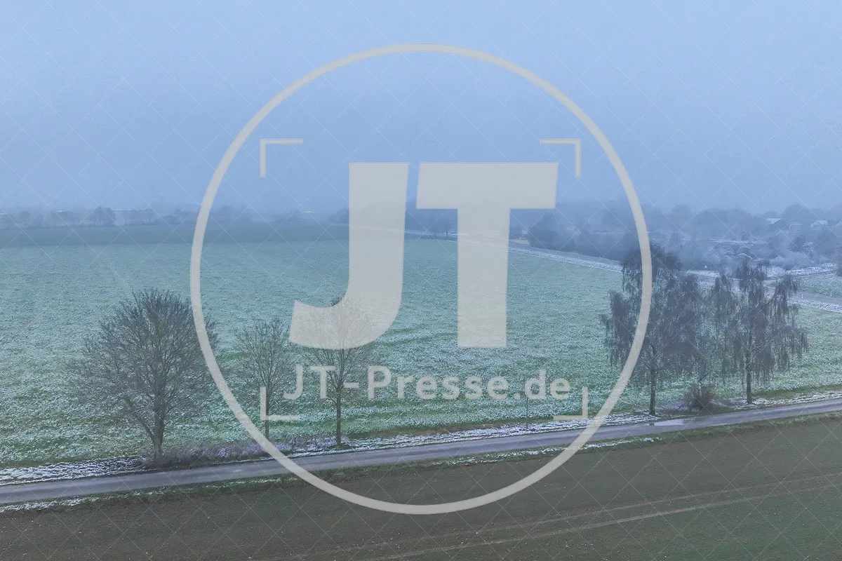 Erster Schnee im Altmühltal am 03.12.2022