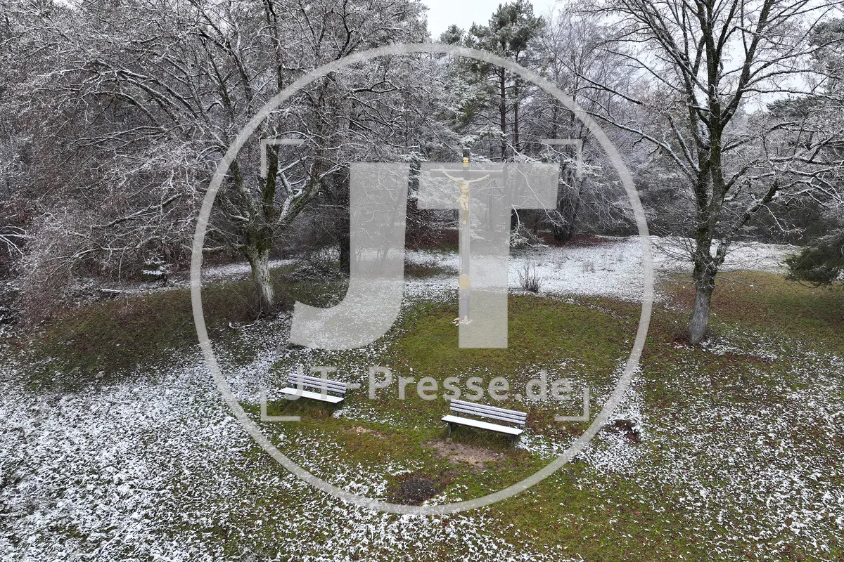 Erster Schnee im Altmühltal am 03.12.2022