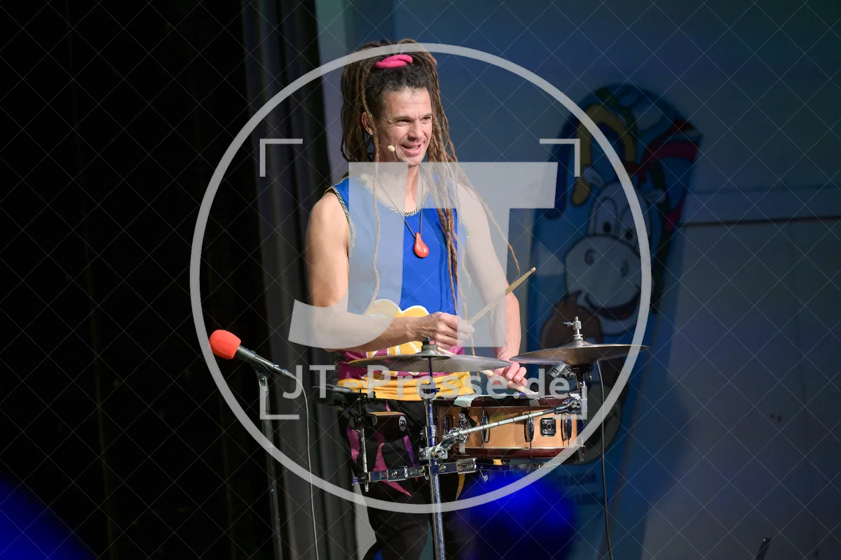 Happy Jungle Show - die kunterbunte Urwaldshow mit Rodscha und Tom am 13.04.2024 im Alten Stadttheater in Eichstätt.