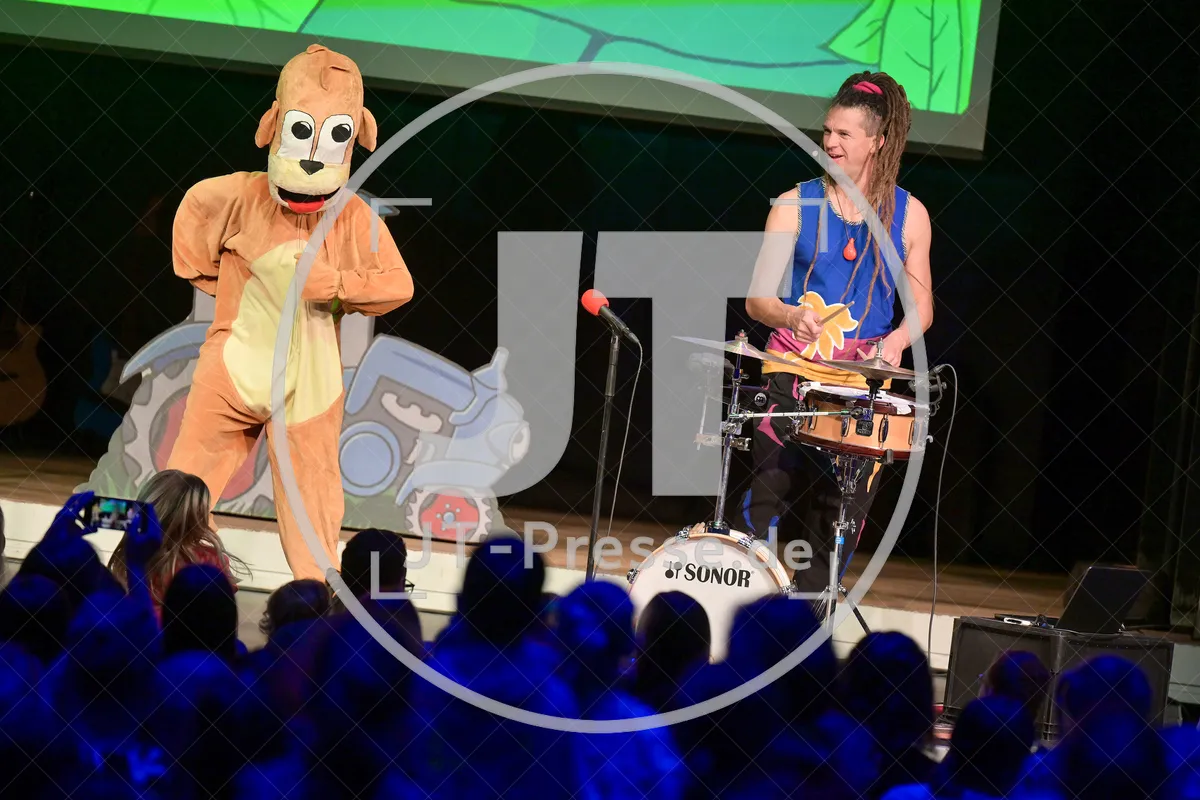Happy Jungle Show - die kunterbunte Urwaldshow mit Rodscha und Tom am 13.04.2024 im Alten Stadttheater in Eichstätt.