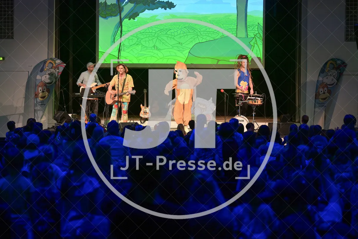 Happy Jungle Show - die kunterbunte Urwaldshow mit Rodscha und Tom am 13.04.2024 im Alten Stadttheater in Eichstätt.