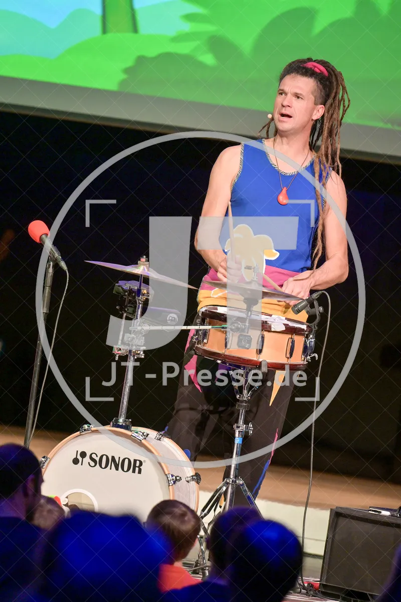 Happy Jungle Show - die kunterbunte Urwaldshow mit Rodscha und Tom am 13.04.2024 im Alten Stadttheater in Eichstätt.