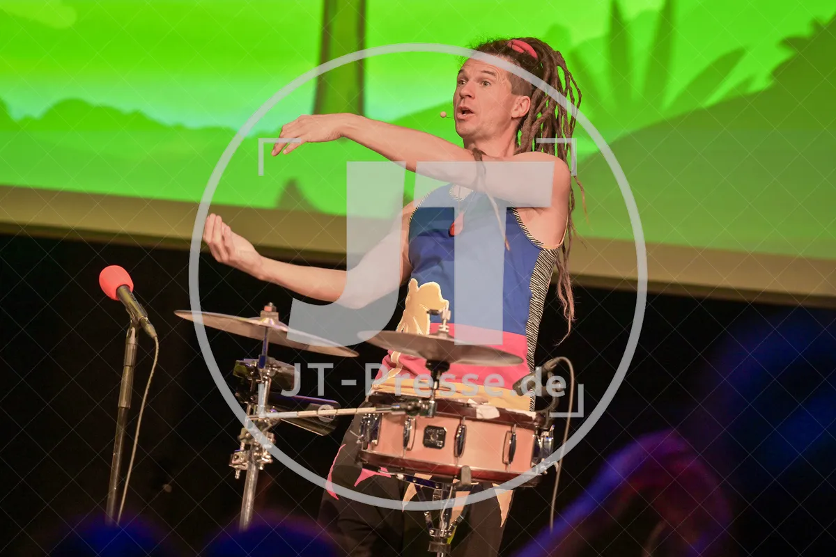 Happy Jungle Show - die kunterbunte Urwaldshow mit Rodscha und Tom am 13.04.2024 im Alten Stadttheater in Eichstätt.