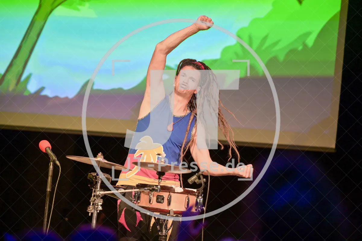 Happy Jungle Show - die kunterbunte Urwaldshow mit Rodscha und Tom am 13.04.2024 im Alten Stadttheater in Eichstätt.