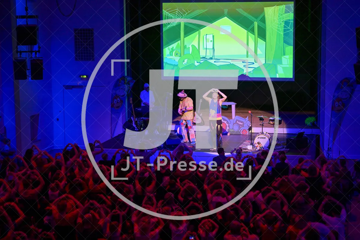 Happy Jungle Show - die kunterbunte Urwaldshow mit Rodscha und Tom am 13.04.2024 im Alten Stadttheater in Eichstätt.