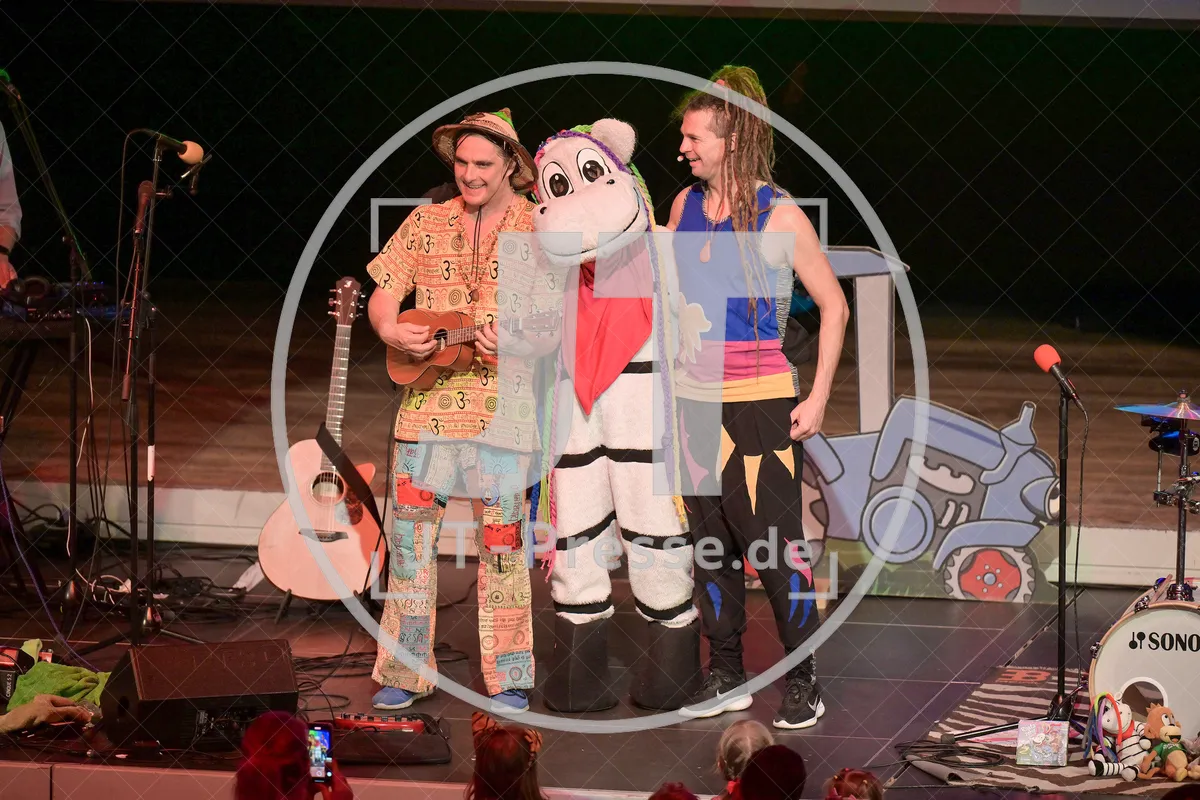 Happy Jungle Show - die kunterbunte Urwaldshow mit Rodscha und Tom am 13.04.2024 im Alten Stadttheater in Eichstätt.