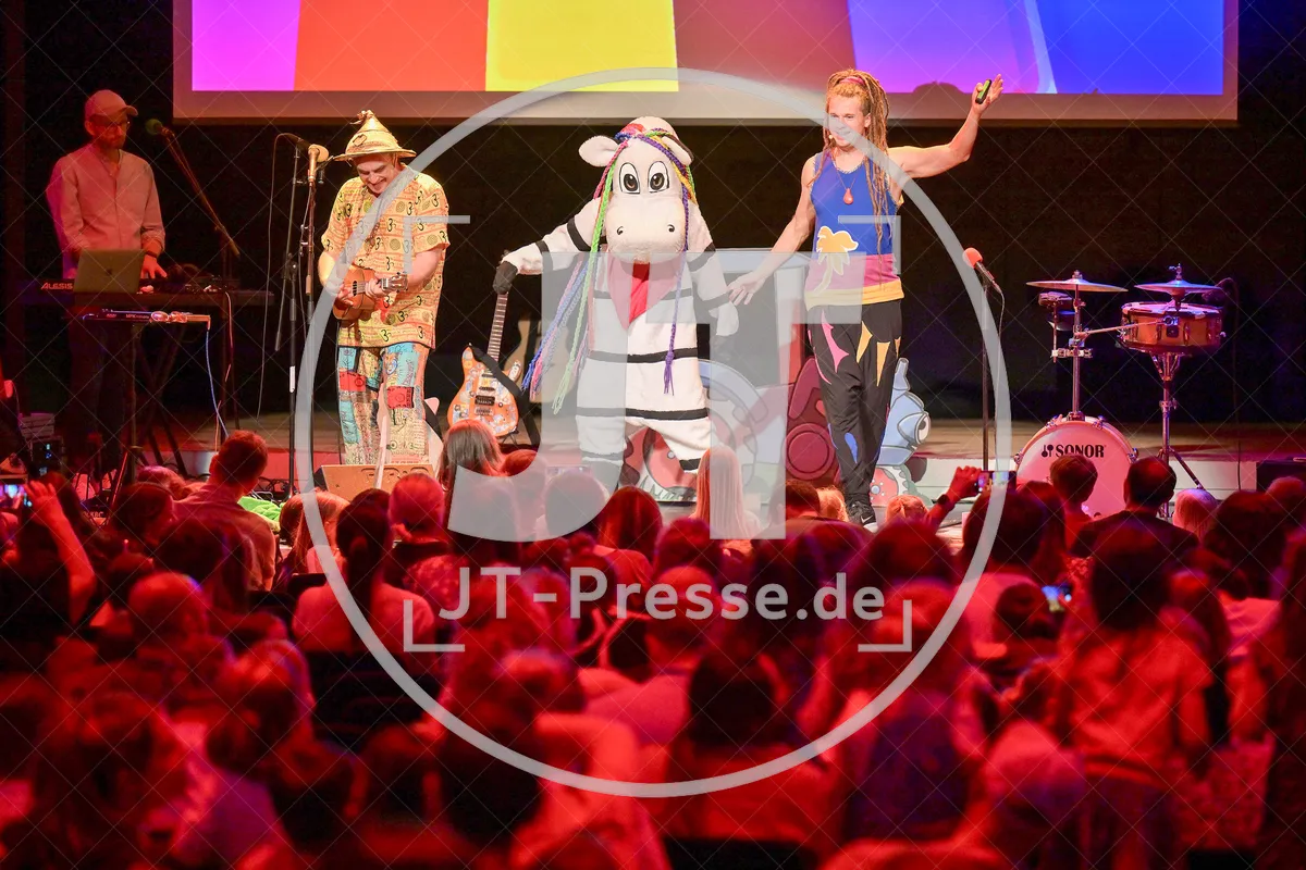 Happy Jungle Show - die kunterbunte Urwaldshow mit Rodscha und Tom am 13.04.2024 im Alten Stadttheater in Eichstätt.