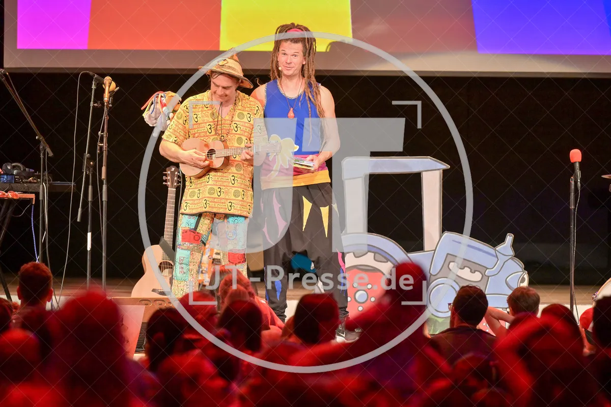 Happy Jungle Show - die kunterbunte Urwaldshow mit Rodscha und Tom am 13.04.2024 im Alten Stadttheater in Eichstätt.