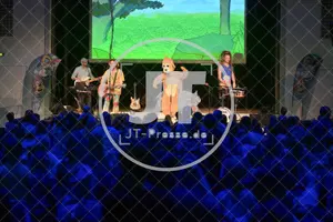 Happy Jungle Show - die kunterbunte Urwaldshow mit Rodscha und Tom am 13.04.2024 im Alten Stadttheater in Eichstätt.