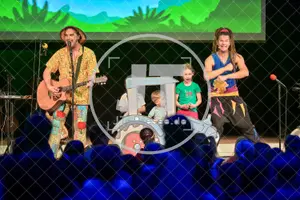 Happy Jungle Show - die kunterbunte Urwaldshow mit Rodscha und Tom am 13.04.2024 im Alten Stadttheater in Eichstätt.
