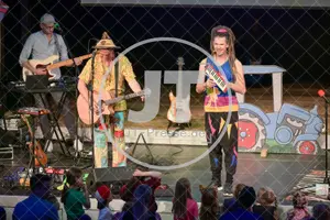 Happy Jungle Show - die kunterbunte Urwaldshow mit Rodscha und Tom am 13.04.2024 im Alten Stadttheater in Eichstätt.