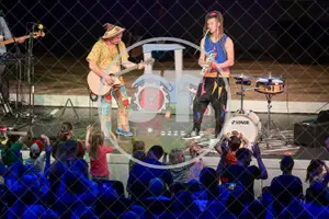 Happy Jungle Show - die kunterbunte Urwaldshow mit Rodscha und Tom am 13.04.2024 im Alten Stadttheater in Eichstätt.