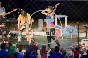 Happy Jungle Show - die kunterbunte Urwaldshow mit Rodscha und Tom am 13.04.2024 im Alten Stadttheater in Eichstätt.