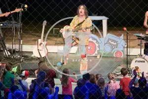 Happy Jungle Show - die kunterbunte Urwaldshow mit Rodscha und Tom am 13.04.2024 im Alten Stadttheater in Eichstätt.