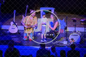 Happy Jungle Show - die kunterbunte Urwaldshow mit Rodscha und Tom am 13.04.2024 im Alten Stadttheater in Eichstätt.