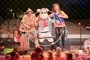Happy Jungle Show - die kunterbunte Urwaldshow mit Rodscha und Tom am 13.04.2024 im Alten Stadttheater in Eichstätt.