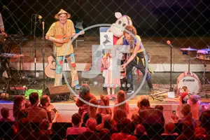 Happy Jungle Show - die kunterbunte Urwaldshow mit Rodscha und Tom am 13.04.2024 im Alten Stadttheater in Eichstätt.