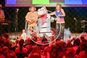 Happy Jungle Show - die kunterbunte Urwaldshow mit Rodscha und Tom am 13.04.2024 im Alten Stadttheater in Eichstätt.