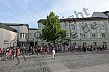 Demonstration gegen eine Veranstaltung der AfD am 09.07.2023 auf dem Residenzplatz in Eichstätt.