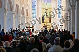Andacht zur Aussendung des Friedenslichts mit Diözesanjugendseelsorger Korbinian Müller und Diözesankuraten der DPSG Pastoralreferent Matthias Heim am 17.12.2023 in der Pfarrkirche St. Johannes in Eichstätt-Rebdorf.